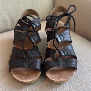 Josef Seibel Black Sandals Gladiator Style‎